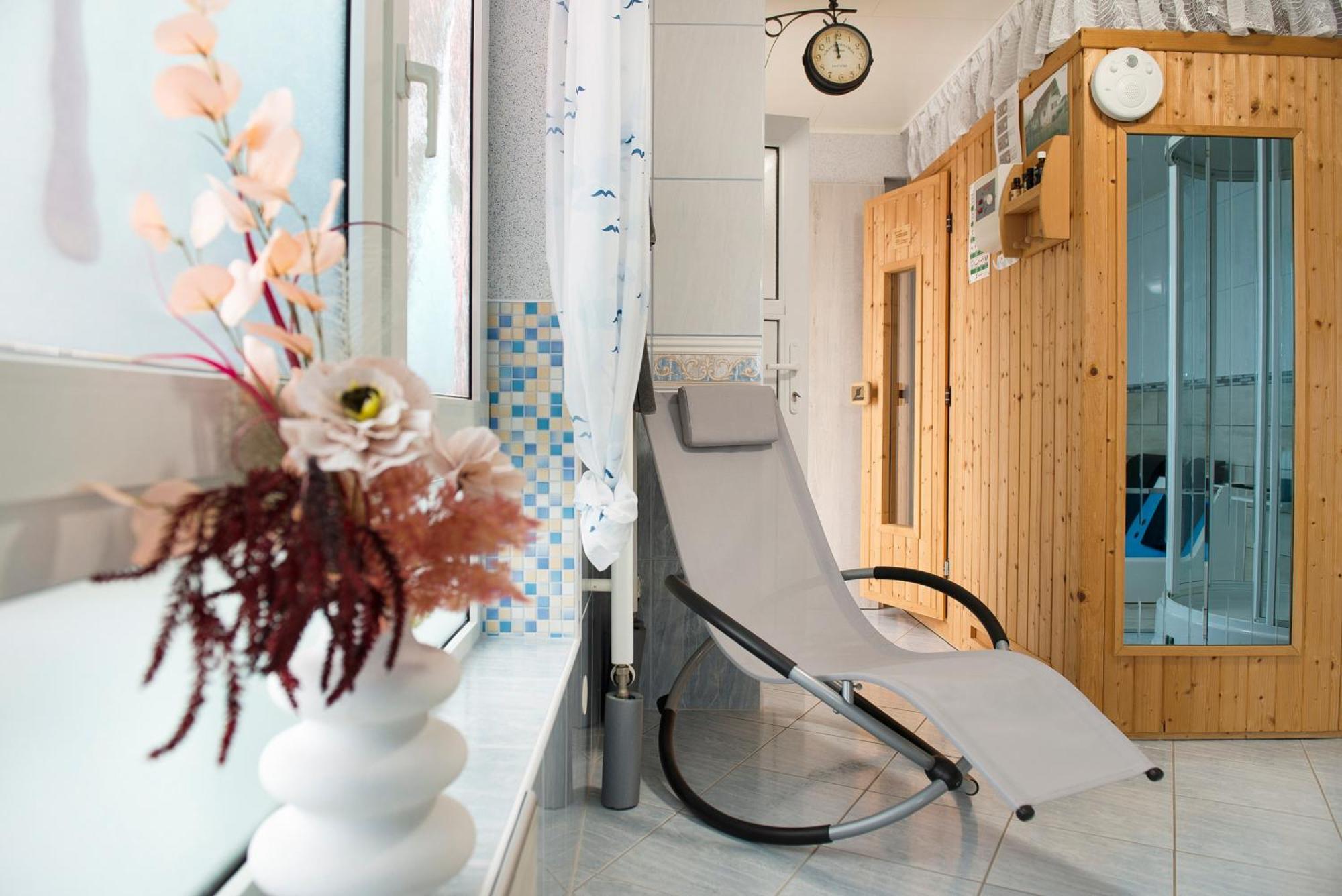 Spawo Mit Sauna Und Whirpool Pfullendorf Dış mekan fotoğraf