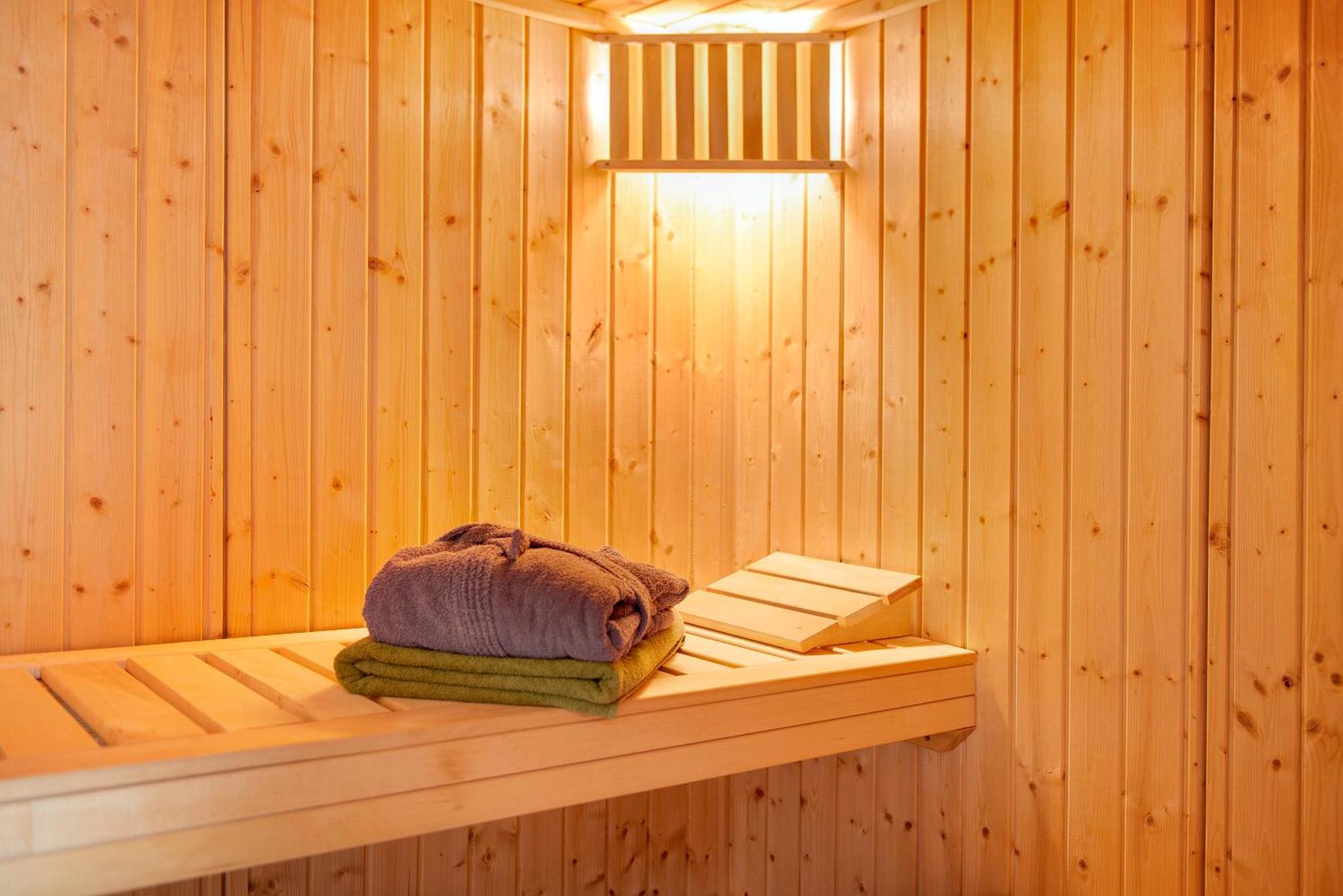 Spawo Mit Sauna Und Whirpool Pfullendorf Dış mekan fotoğraf